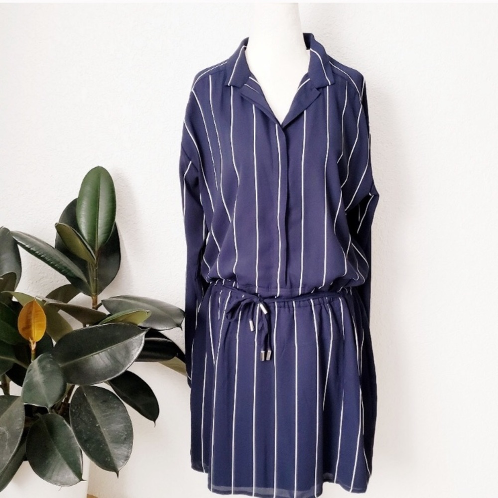 Banana Republic EUC Pin Stripe Skirt dress.